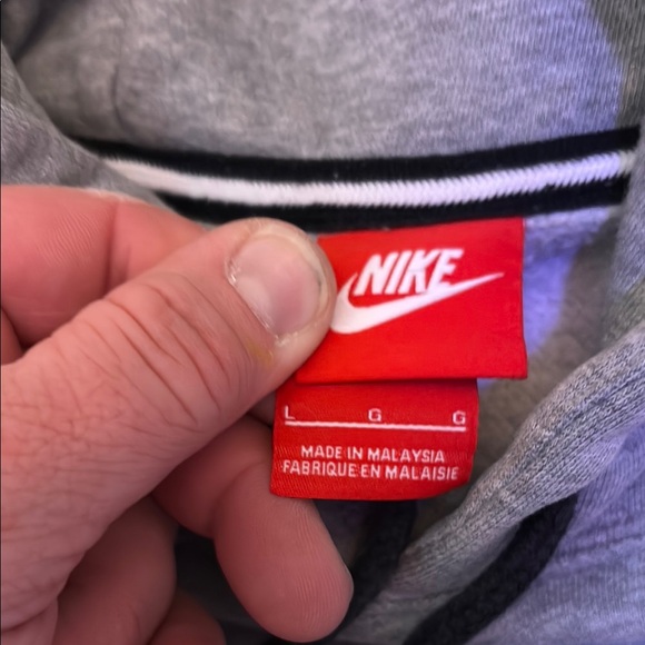 Nike Gray and Red Hoodie - Picture 3 of 6